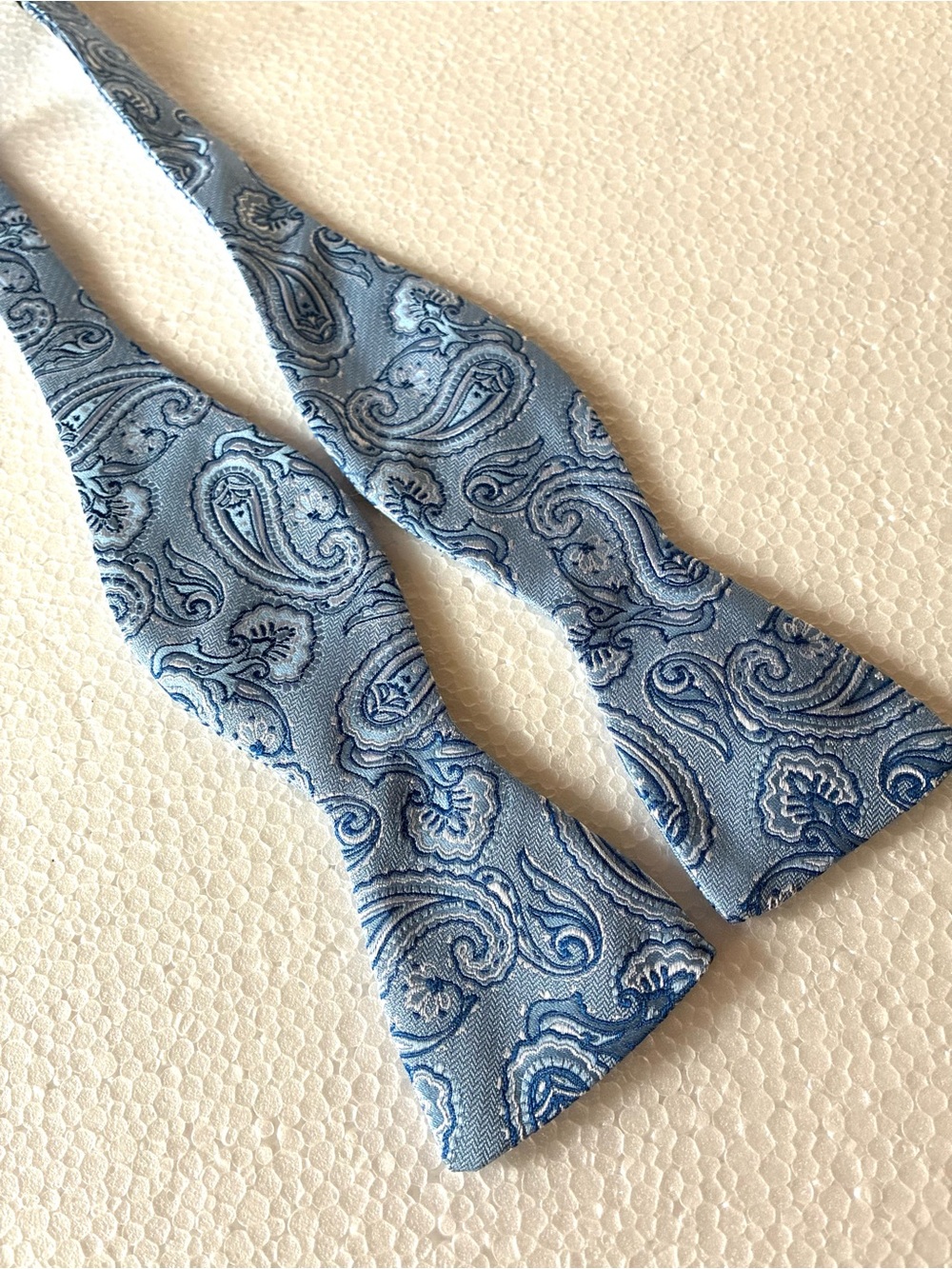 Pronto Uomo 100% Silk Light Blue Paisley Self-Tie Bow Tie